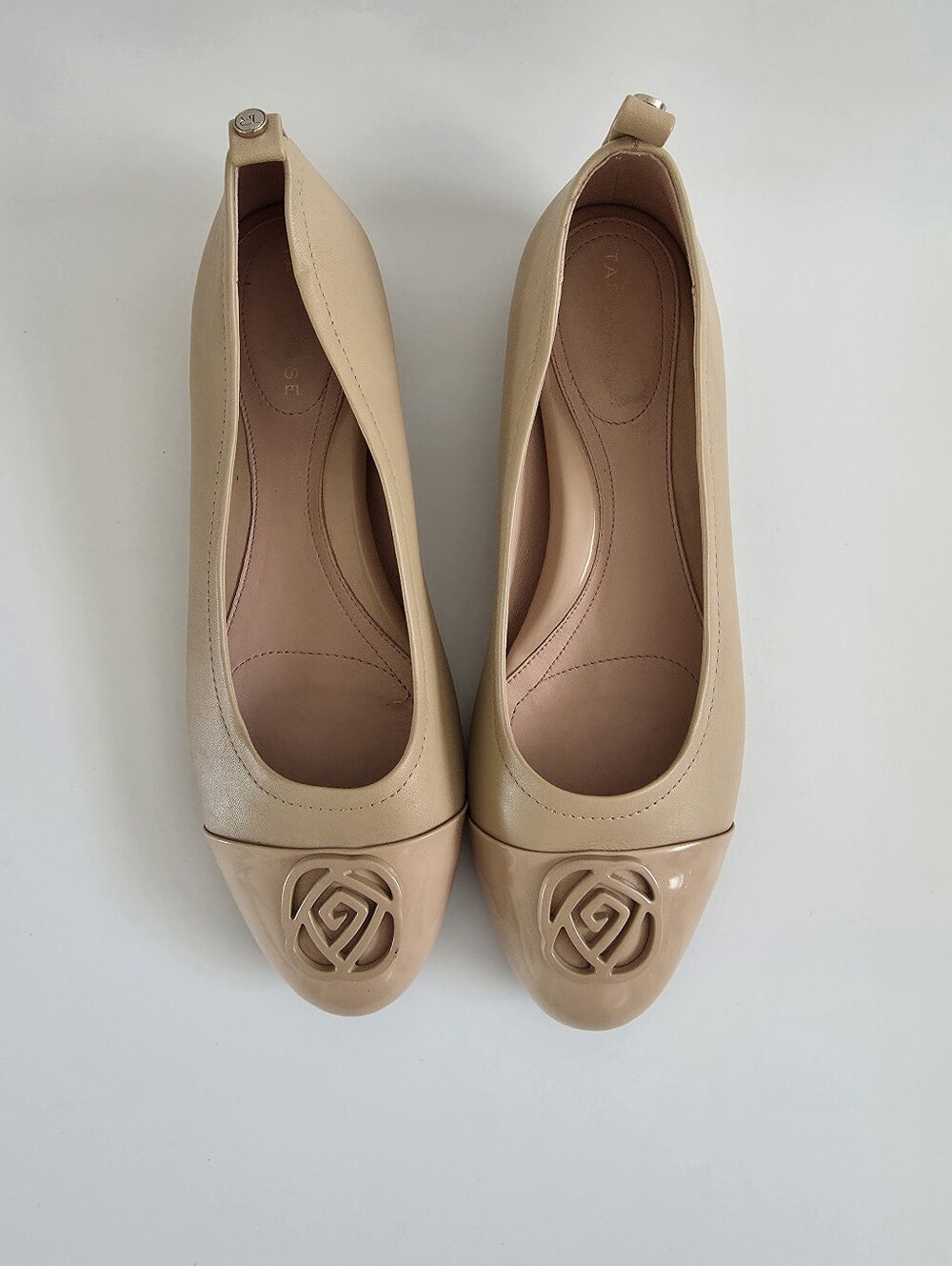 Taryn Rose Phoebe Tan Leather Cap Toe Ballet Flats Size 6.5